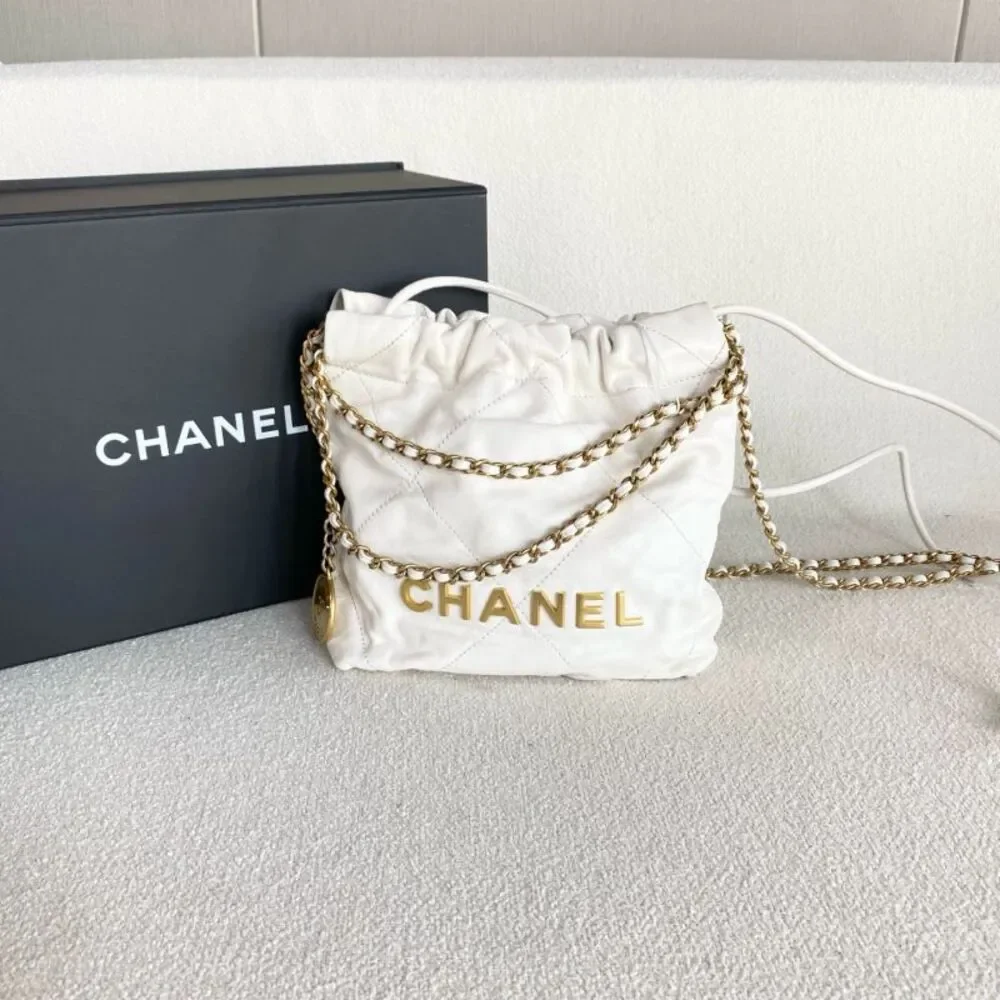 Chanel Women Pre-Loved Bag Very Good Condition